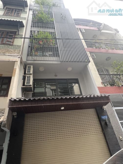 XE HƠI NGỦ TRONG NHÀ KHU VIP QUẬN 3, NGUYỄN THIỆN THUẬT 40M2, 5 TẦNG, 3PN CHỈ HƠN 11 TỶ