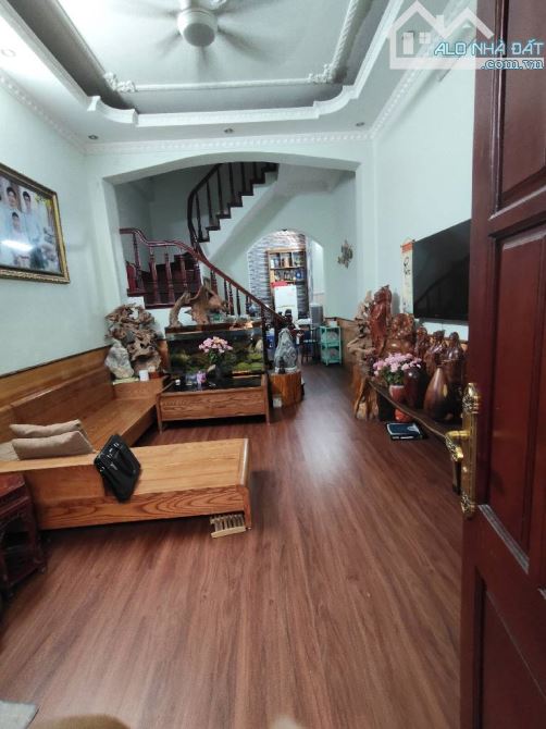 Bán nhà Kim Giang - Đại Kim - Ngõ rộng - Gần phố - 52m2 x 5 tầng - Giá 9.x tỷ