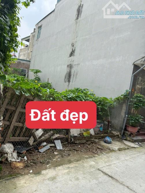 CẦN BÁN ĐẤT THẠCH BÀN LONG BIÊN HÀ NỘI.