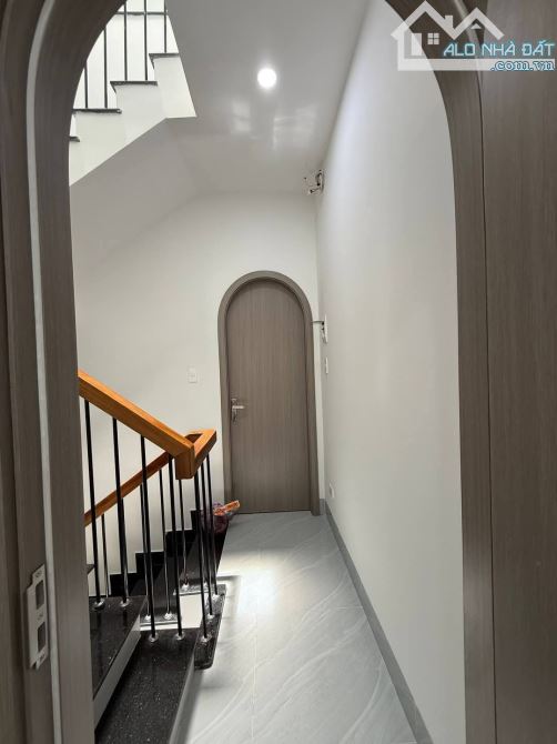 Bán nhà nội bộ hoàng văn thụ giá mềm