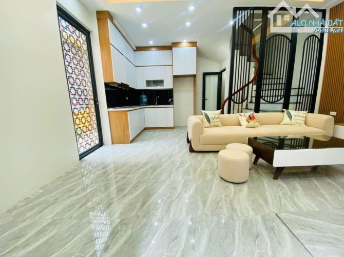 N4 Phùng Khoang - Từ Liêm - Ô TÔ Đỗ Cửa - Diện Tích:40m X 5 Tầng - Giá:11.7 Tỷ