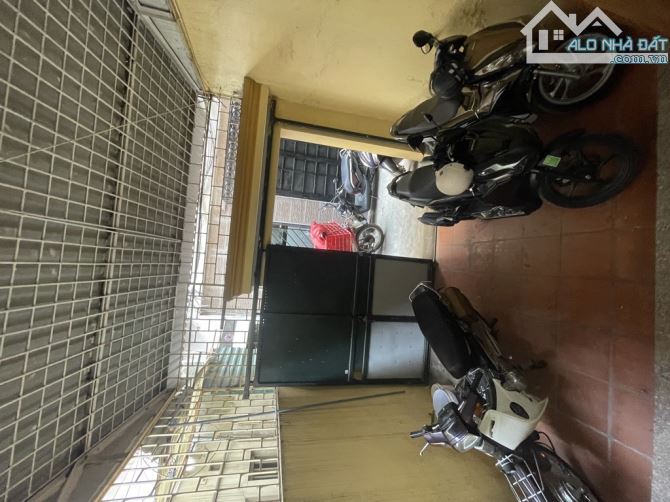 Bán nhà phố trương định 52m2 4 tầng – Trước nhà rộng 3m ô tô đỗ gần- giá 9.9 tỷ