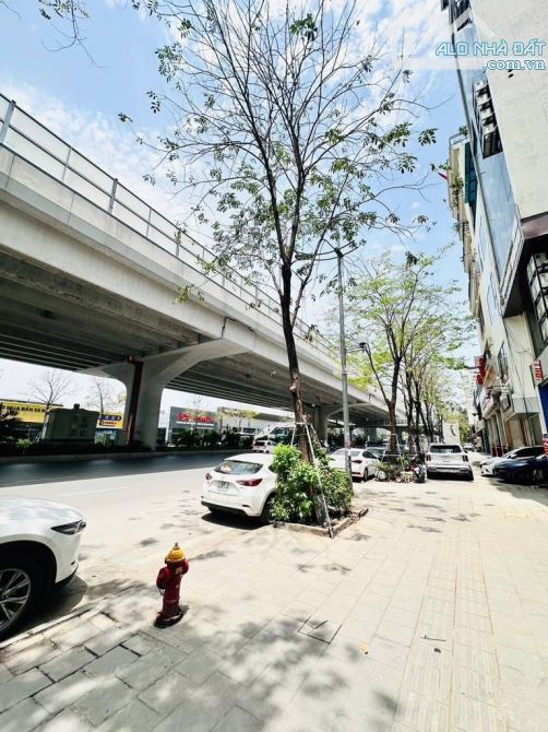 Bán Đất Phạm Văn Đồng, Thông số vàng, dt67m, mt7m, ô tô đỗ cửa