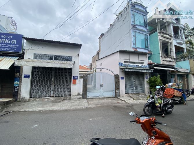 Bán nhà MT Nguyễn Duy Cung p12 DT:12x30 , giá : 33 tỷ Tl