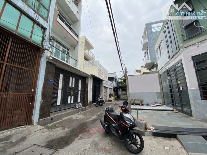 BÁN NHÀ 4 TẦNG,  VỊ TRÍ ĐẸP, THỚI THỚI HIỆP 29 QUẬN 12, DT 90M2 (5×18),GIÁ SIÊU RẺ