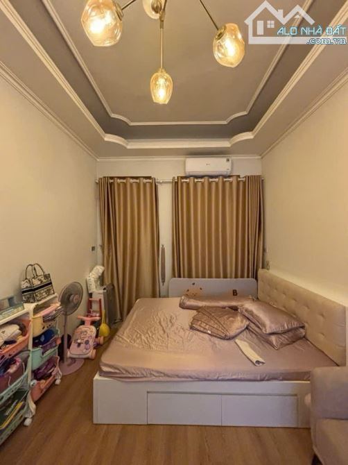 BÁN NHÀ MẠC THỊ BƯỞI ĐỐI DIỆN TIMES CITY- 42m2 _9,3TỶ CÁCH Ô TÔ VÀI BƯỚC CHÂN - KHU VỰC TT