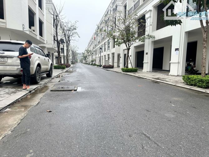 Cần bán biệt thự khu đô thị hinode royal park