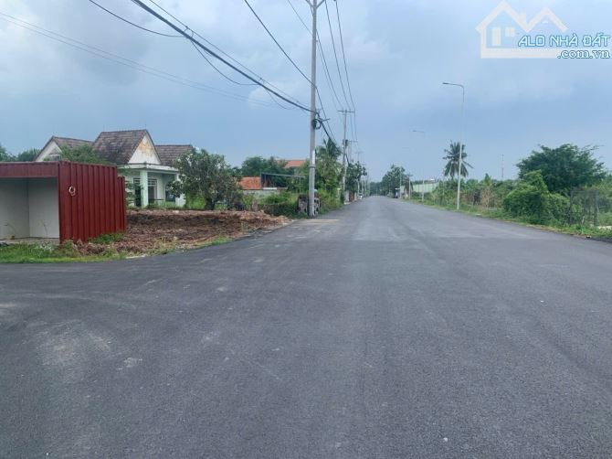 Đất 1 sẹc đg long Phước Q9 gần VinQ9 55m2 giá tốt KDC hiện hữu