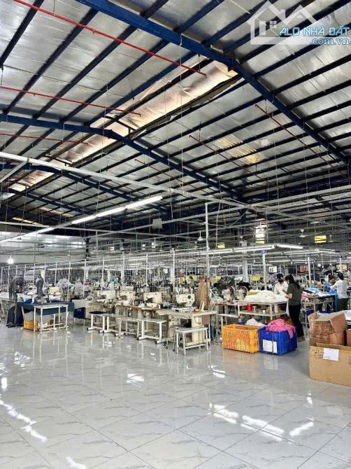 Nhà Xưởng,Mặt Tiền đường TÔ NGỌC VÂN ph THẠNH XUÂN Q12.dt 1403m2 (33x59) đường 30m,65tỷ
