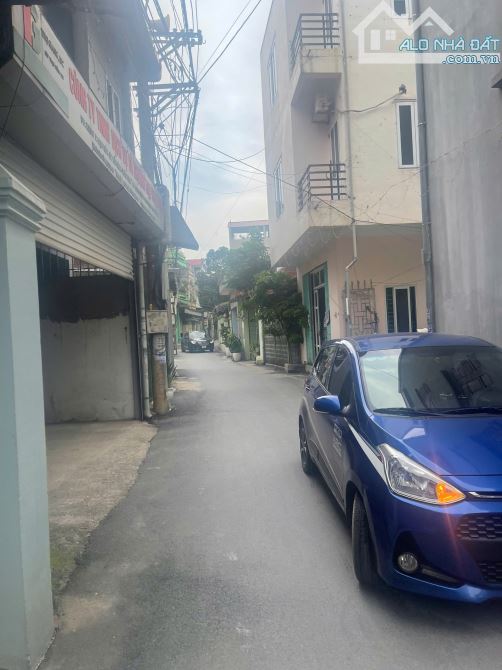 Bán nhà  3 tầng  Khu 3 Đại Phúc, BN. DT 80m2 đường ô tô các ngả. Giá chỉ hơn 5 tỷ