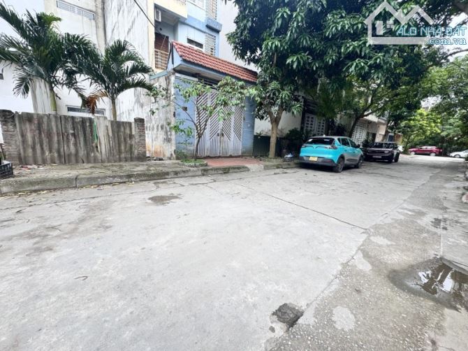 Bán đất Ngọc Thuỵ,Long Biên 80m,mt4.5m vỉa hè,oto tránh nhỉnh 19 tỷ