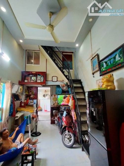Bán nhà gần Tân Phú Bình Tân, VIEW CÔNG VIÊN - GIÁ TỐT 2.9TỶ