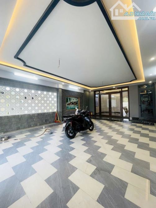 🏢 BÁN CĂN HỘ DỊCH VỤ MẶT TIỀN ĐƯỜNG 160 – 146m² (6m x 24m – nở hậu ) TĂNG NHƠN PHÚ A, Q9 - 10