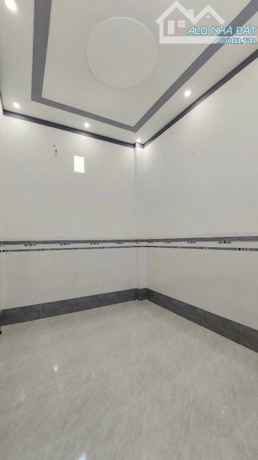 Vỡ nợ bán gấp căn nhà Đ. Liêu Bình Hương, củ chi dt 150m2 SHR. Giá 875 triệu - 10