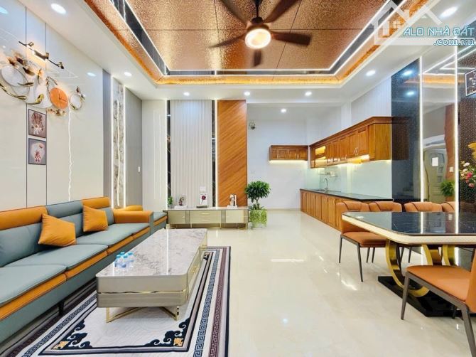 Bán nhà 4 tầng Gò Vấp – Full nội thất, sổ vuông A4, hẻm xe hơi, 4PN - 11