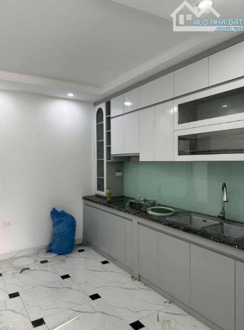 BÁN GẤP_NHÀ DI TRẠCH_GIÁP ĐÔ THỊ, 38M2X4T, 2 THOÁNG, Ô TÔ CÁCH 10M, GIÁP VÀNH ĐAI 3,5 - 1