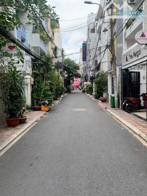 2. 🏨 KS 14 Phòng Full Nội Thất – Su Van Hanh 4x20m – Hầm 5 Lầu ST – Giá Chỉ 30 Tỷ – Q10!