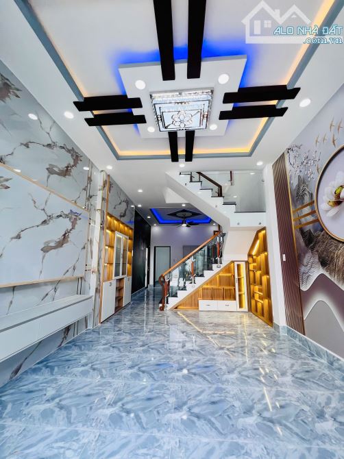 Nhà bán 1 trệt 1 lầu cách ngã 3 TÂN KIM 800m giá 2 tỷ 690 - 1
