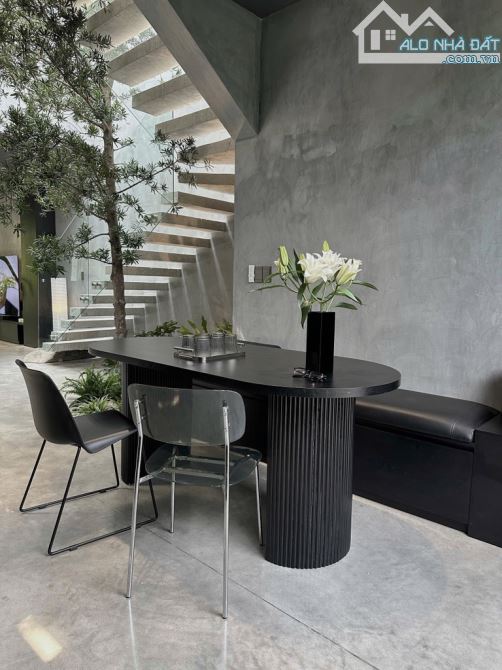 Bán nhà Thạnh Lộc, Quận 12, View sông, 115m2, thiết kế hiện đại, hẻm 8m, 7.8 tỷ - 1