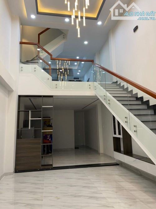 Bán nhà 3 tầng HXH đường Phạm Văn Chiêu, Gò Vấp, Dt 4x13m- Giá 5 tỷ 9 - 1