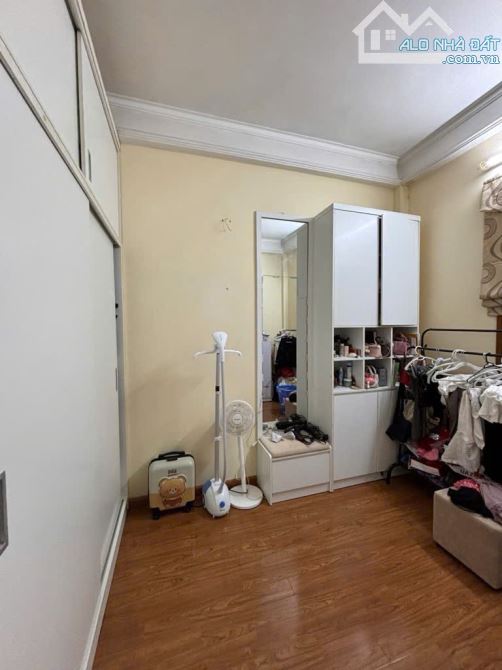 BÁN NHÀ MẠC THỊ BƯỞI ĐỐI DIỆN TIMES CITY- 42m2 _9,3TỶ CÁCH Ô TÔ VÀI BƯỚC CHÂN - KHU VỰC TT - 1