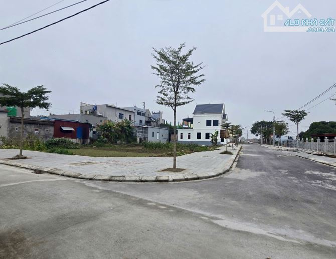 Siêu phẩm đất Giao Phong Quất Lâm gần Vsip Hải Long 102m ô tô vỉa hè, sổ đỏ giá 1.5 tỷ - 1