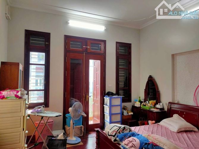 BÁN NHÀ TRẦN VỸ CẦU GIẤY LÔ GÓC Ô TÔ TRÁNH 52M2 4T GIÁ 20 TỶ - 1
