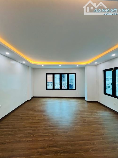 Đội nhân. Ba Đình 41m 7 tầng 19 tỷ.ô tô đỗ vào nhà. Ngõ thông. - 1