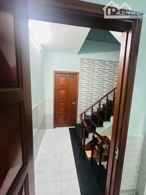 NHÀ ĐẸP Ở NGAY,HẺM OTO ĐẬU CỬA,SÁT MẶT TIỀN,3 TẦNG,56M2(4x14),CHỈ 5.5 TỶ - 1