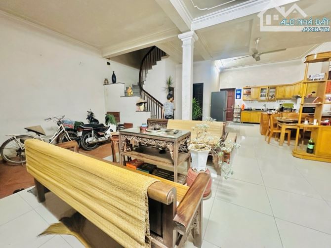 Bán nhà Phú Thượng Tây Hồ 185m2 mặt tiền 8.2m giá 27.5 tỷ - 1