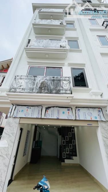 Bán nhà Đại Cát, Bắc Từ Liêm, 36m2, 5 tầng, mặt tiền 4.15m, giá 5.7 tỷ - 1