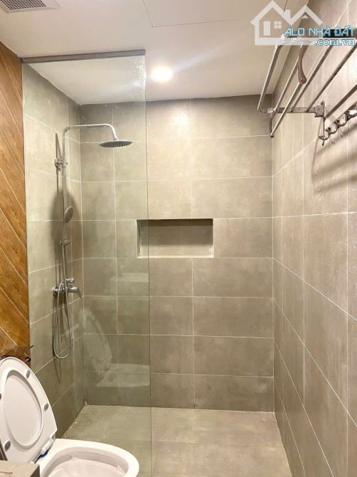 Bán nhà CHÍNH CHỦ 3 MẶT THOÁNG 29m2 - 5 tầng – kinh doanh, Ô TÔ ĐỖ CỬA – GIÁ 5.7 TỶ - 2
