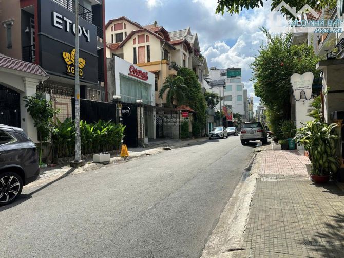 biệt thự đẹp mặt tiền Đường Hoa - Phan Xích Long, P. Cầu kiệu 8m X 14m, 5 Tầng. GIÁ 48 tỷ - 2