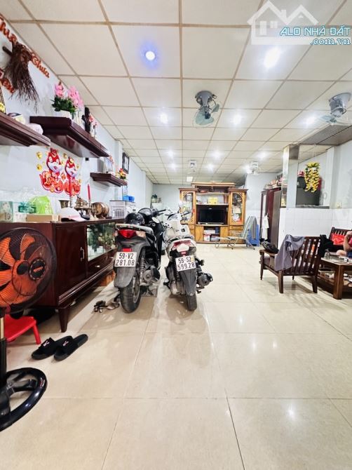 Bán nhà đẹp 3 tầng, 64m2, Thống Nhất, P15, Gò Vấp, SHR, 6.5tỷ - 2