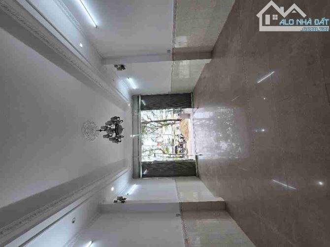SẬP HẦM BÁN NHÀ MẶT TIỀN NGUYỄN TẤT THÀNH - QUẬN THANH KHÊ - ĐÀ NẴNG - 2