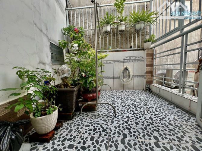3TY5 -NGUYỄN HỮU HÀO - KHU ĐƯỜNG SỐ 41 TT QUẬN 4 - 2 TẦNG KIÊN CỐ - 2