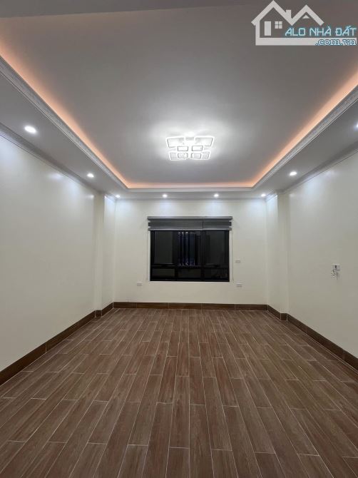 CẦU GIẤY LÔ GÓC 40M 6 TẦNG MT 4.5m THANG MÁY KINH DOANH ĐỈNH CHỈ 14 TỶ MẶT NGÕ THÔNG - 2