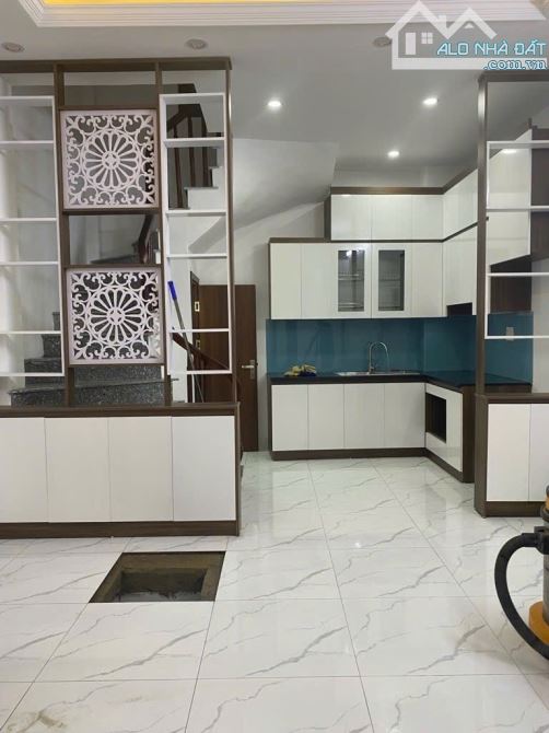 TRẦN KHÁT CHÂN , 30M² , NHÀ MỚI , 3PN ĐỦ CÔNG NĂNG , GIÁ MỀM , GẦN Ô TÔ , 6,2 TỶ - 2