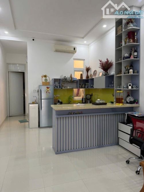 NHÀ CẤP 4 ĐƯỜNG CHU VĂN AN - DT 4,11x15m (TT 20m) - TC 100% - ĐÔNG BẮC - 2