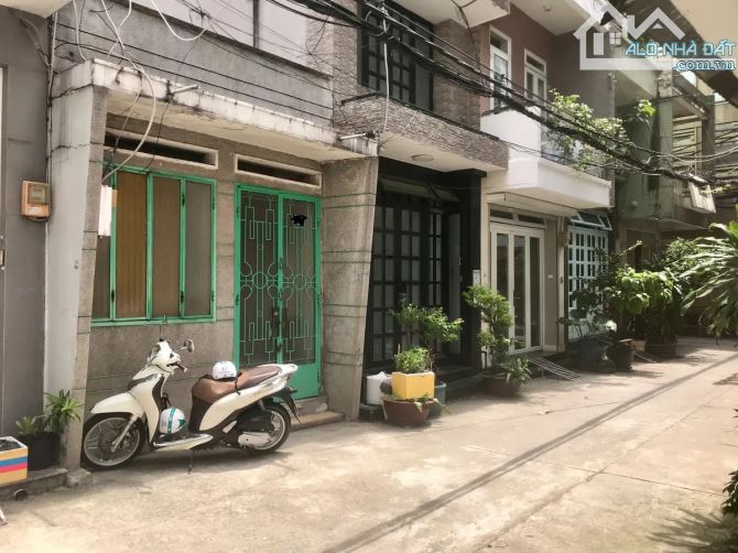 🏡 CHỦ CẦN BÁN GẤP NHÀ CMT8 QUẬN 10 HẺM XE HƠI –  KHU VỰC SẦM UẤT – CHỈ 8 TỶ TL! - 2