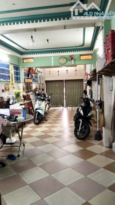 🏠 NHÀ MẶT TIỀN VIEW SÔNG - Đối diện Quận 5 siêu thoáng mát chưa tới 2️⃣0️⃣0️⃣tr/m2. - 2