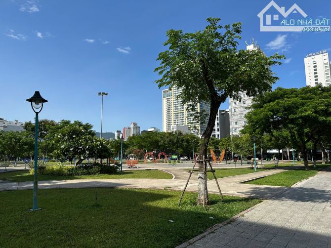BÁN CẮP ĐẤT VÀNG DT 190M2 - ĐÔNG KINH NGHĨA THỤC, SƠN TRÀ, TRỤC THÔNG BIỂN - CHỈ 32.5 TỶ - 2