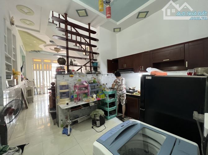 NHÀ 2 TẦNG HIỆP THÀNH 13 - 60M2 SHR PHÁP LÝ SẠCH - GIÁ 4T250 - 2