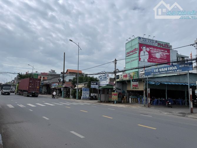 BÁN NHÀ DĨ AN MẶT TIỀN LÊ HỒNG PHONG – KINH DOANH SẦM UẤT, THU NHẬP ỔN ĐỊNH - 2