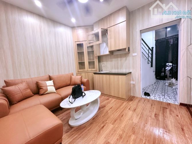 ❇️ CHỈ 4.3 TỶ - NHÀ MỚI Ở NGAY - NGÕ NÔNG TRUNG TÂM ĐỐNG ĐA - 2