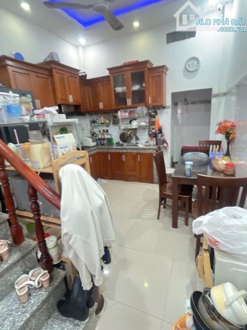 CẦN BÁN NHÀ GẤP, HẺM XE HƠI THỚI AN QUẬN  12, DT 52 M2, (3.6× 15), 3 TẦNG, NHÀ ĐẸP KIÊN CỐ - 3