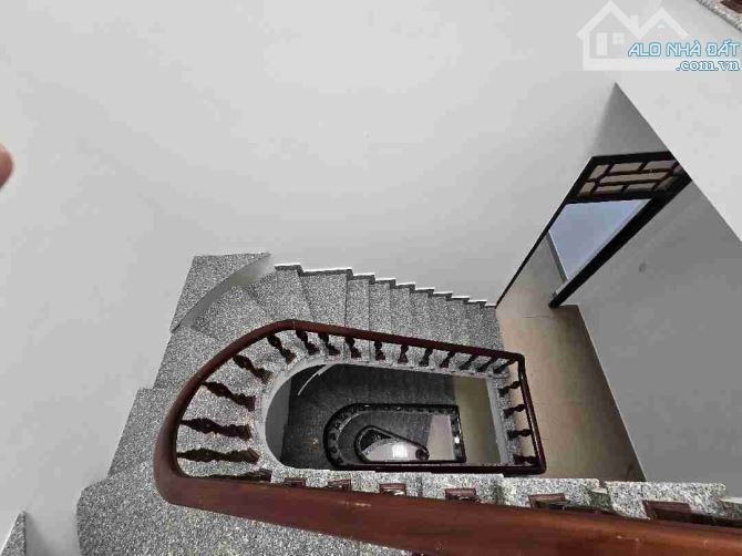 SẬP HẦM BÁN NHÀ MẶT TIỀN NGUYỄN TẤT THÀNH - QUẬN THANH KHÊ - ĐÀ NẴNG - 3