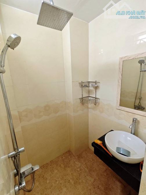 QUẬN 10 – Chiếu tướng Bệnh viện Bình Dân – 50m2, 3 tầng, 4PN, hẻm 3m, 7.x tỷ. - 3