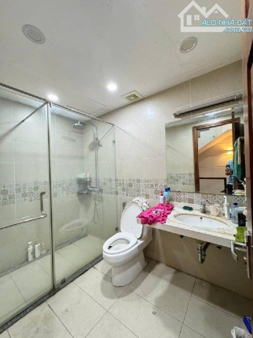 BÁN NHÀ GẦN GA NHỔN ĐH CÔNG NGHIỆP 5 TẦNG DÂN XÂY KHU PHÂN LÔ SÁT VÀNH ĐAI 3.5 - 3