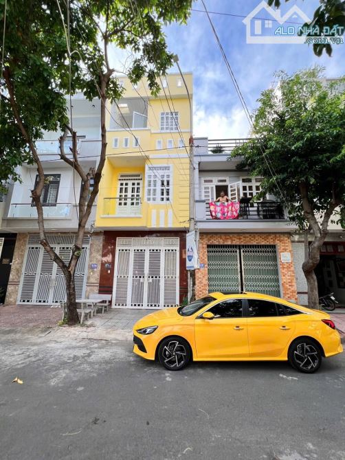 Bán nhà 1 trệt 2 lầu. Khu Đô Thị Chí Linh. Diện tích 72 m2 - 3
